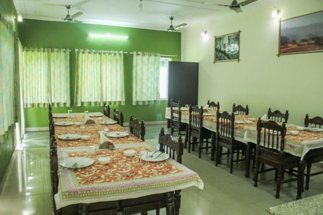 Ranthambhore Vatika Resort Sawai Madhopur Zewnętrze zdjęcie