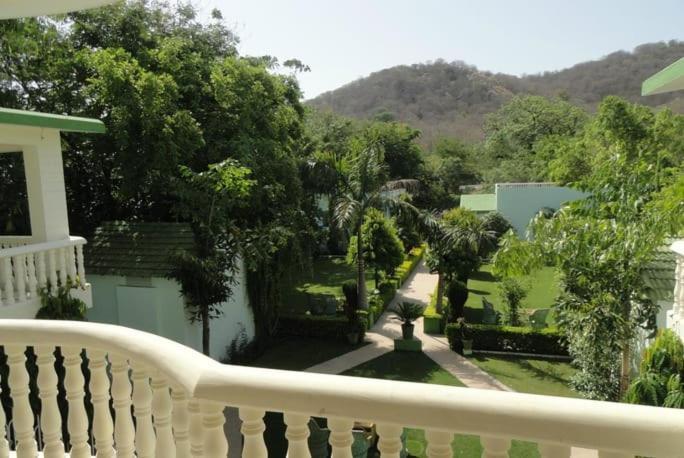 Ranthambhore Vatika Resort Sawai Madhopur Zewnętrze zdjęcie