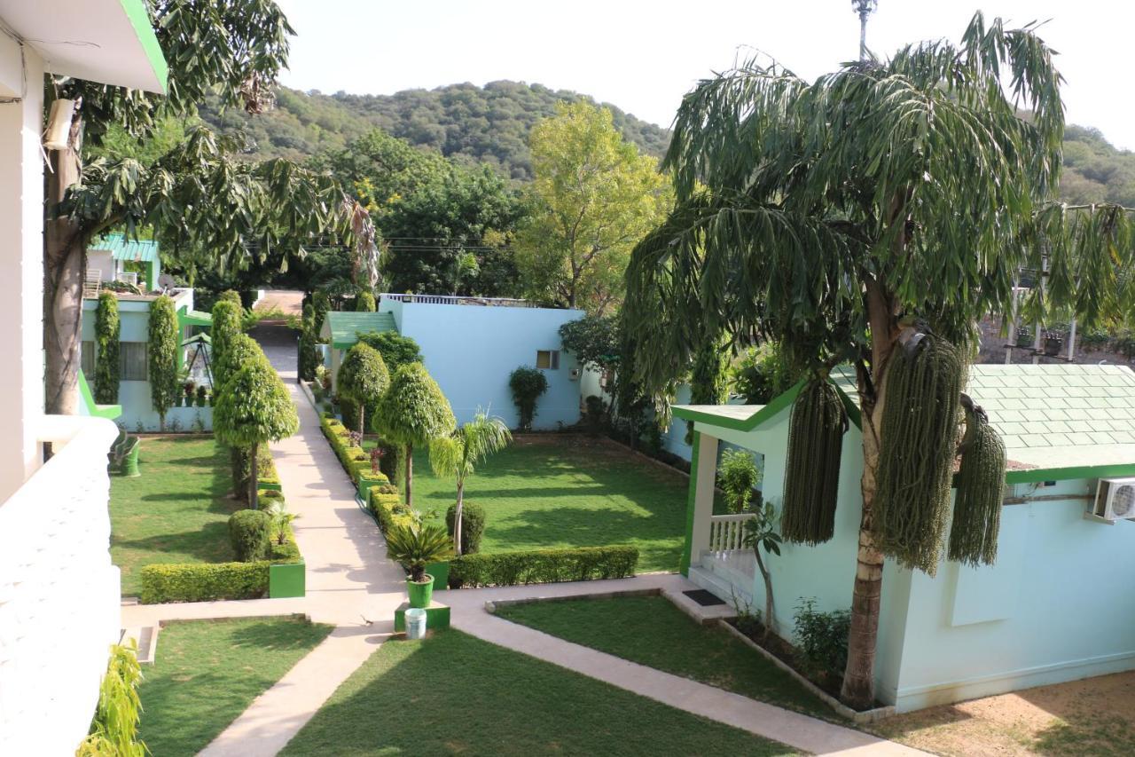 Ranthambhore Vatika Resort Sawai Madhopur Zewnętrze zdjęcie