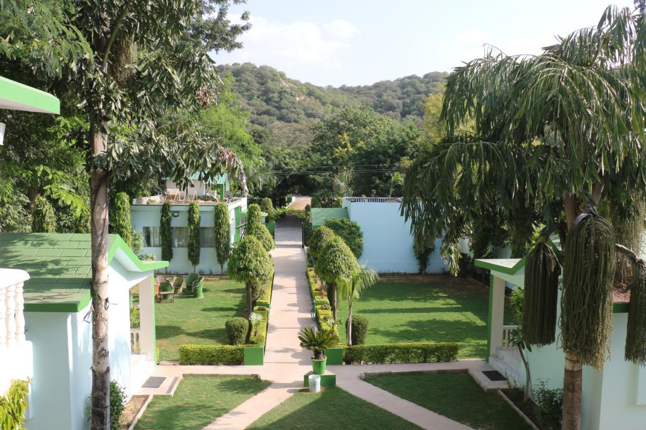 Ranthambhore Vatika Resort Sawai Madhopur Zewnętrze zdjęcie