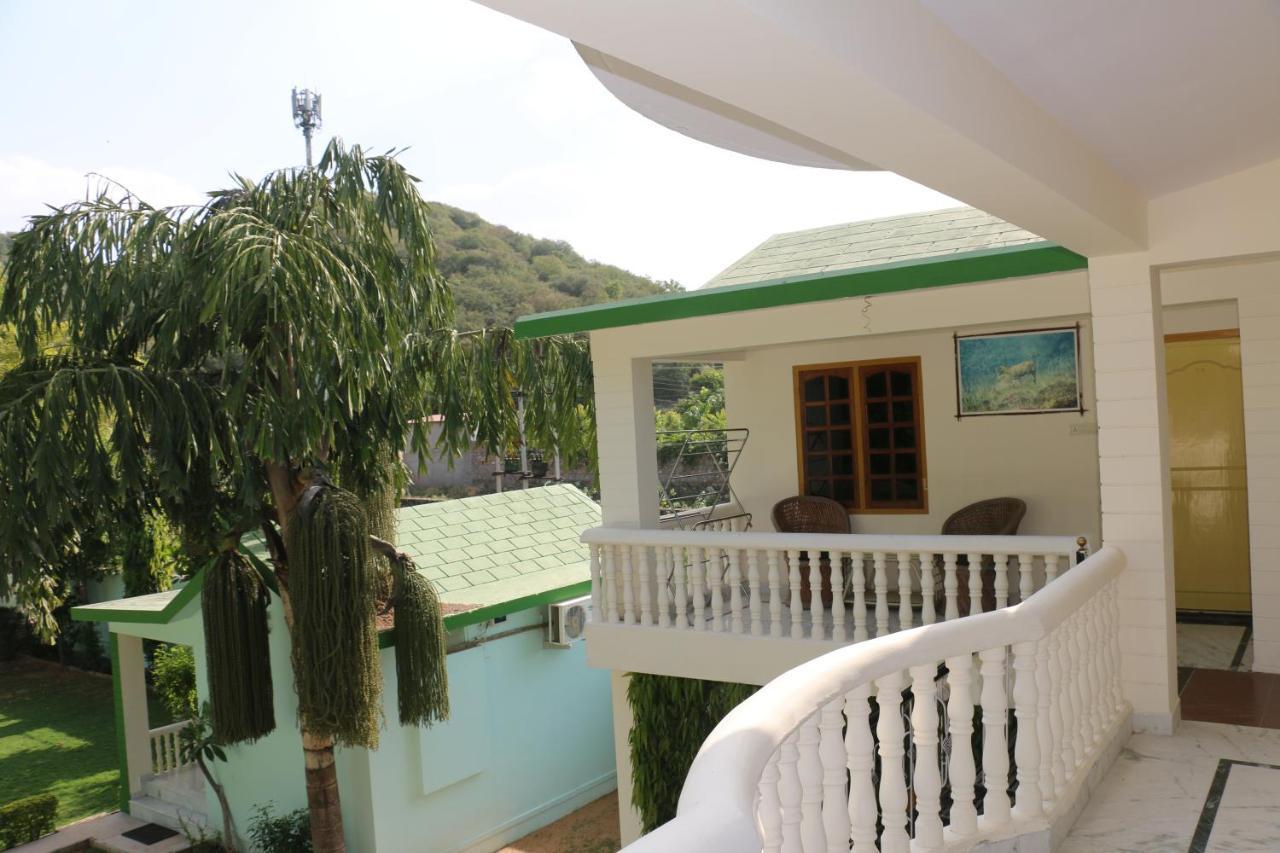 Ranthambhore Vatika Resort Sawai Madhopur Zewnętrze zdjęcie
